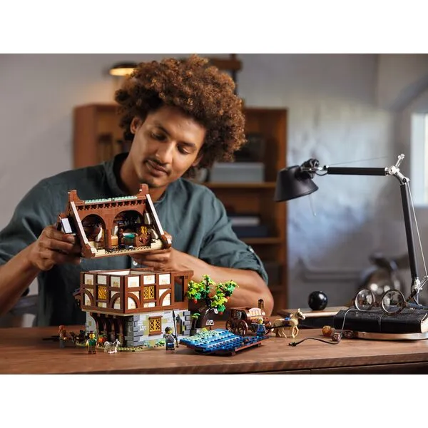 Ideas 21325 Средневековая кузница (Фото 3)