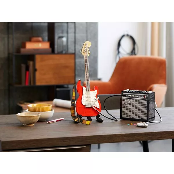 Ideas 21329 Фендер Стратокастер (Фото 5)