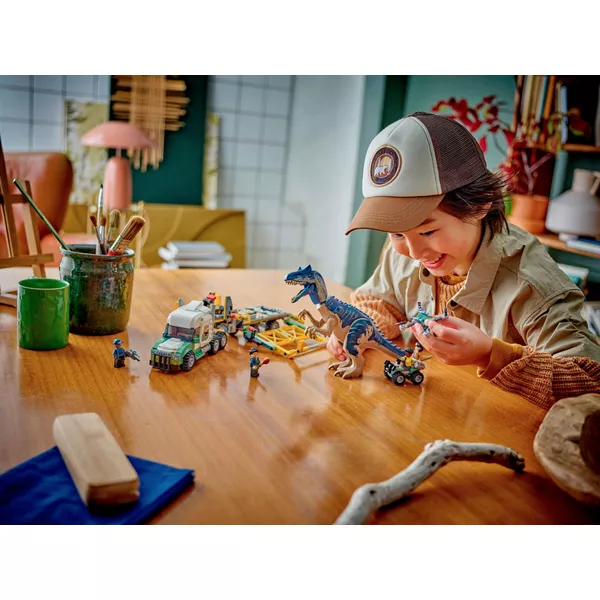 Jurassic World 76966 Миссии динозавров: Транспортный грузовик Аллозавра (Фото 2)