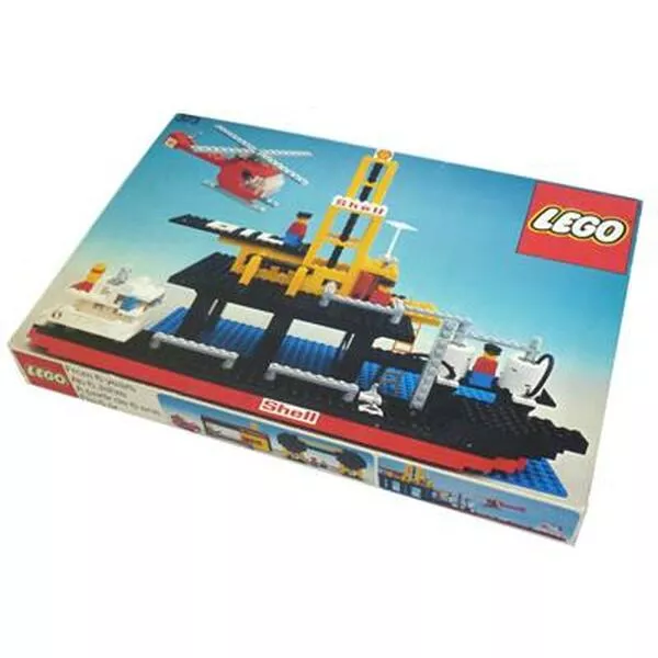 LEGOLAND 373 Offshore Rig with Fuel Tanker