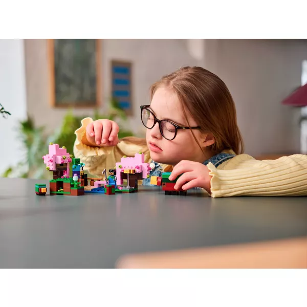 Minecraft 21260 Сад цветущей вишни (Фото 4)