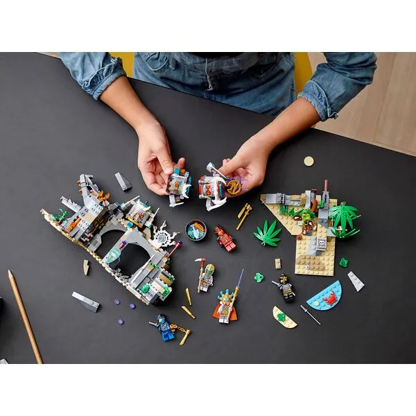NINJAGO 71747 Деревня Хранителей (Фото 4)