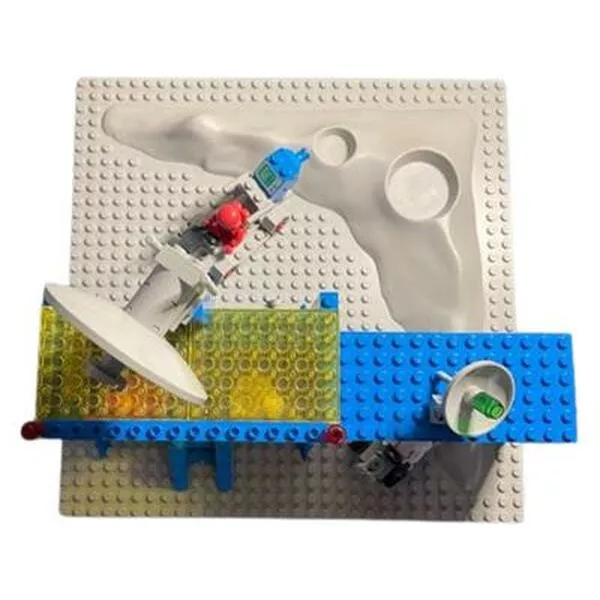 Space 493 Command Center (Фото 4)