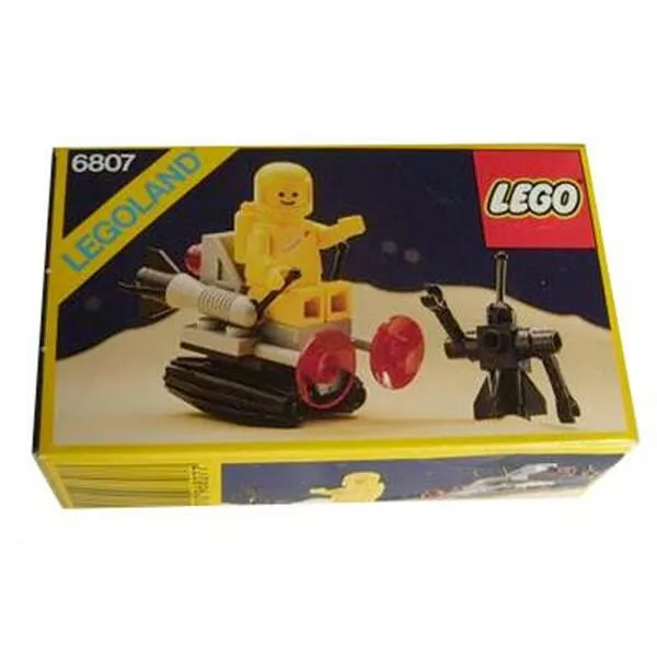 Space 6807 Classic Space Droid