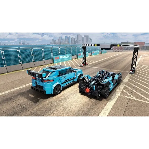 Speed Champions 76898 Formula E Panasonic Jaguar Racing GEN2 car Jaguar I-PACE (Фото 5)