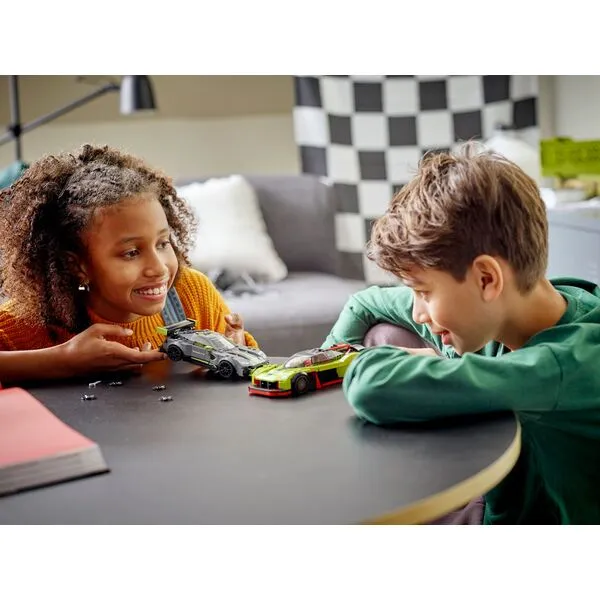 Speed Champions 76910 Aston Martin Valkyrie AMR Pro и Aston Martin Vantage GT3 (Фото 4)