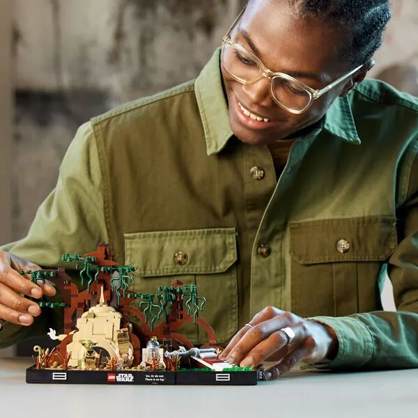 Star Wars 75330 Диорама: Дагоба Обучение джедаев (Фото 3)