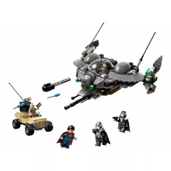 Super Heroes 76003 Супермен: Битва за Смолвиль (Фото 2)