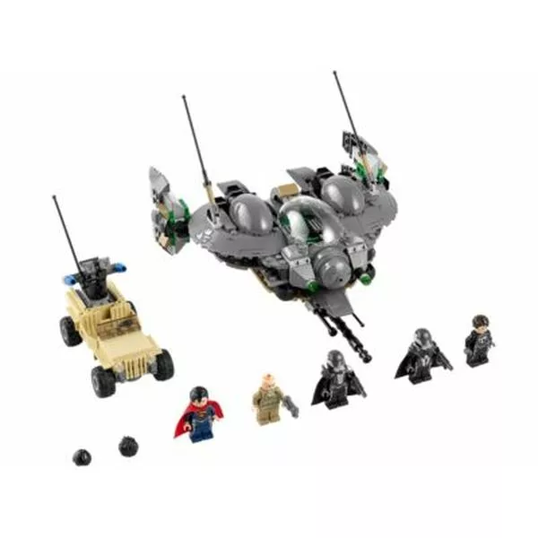 Super Heroes 76003 Супермен: Битва за Смолвиль (Фото 6)