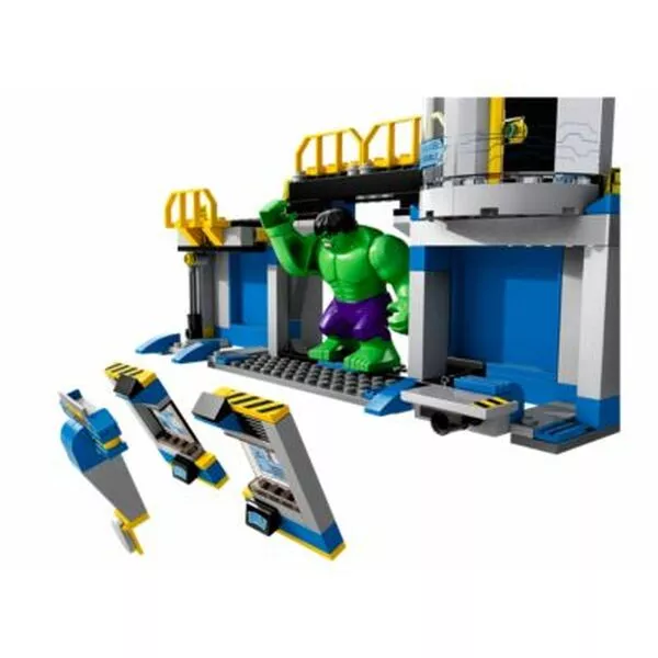 Super Heroes 76018 Разгром лаборатории Халка (Фото 2)