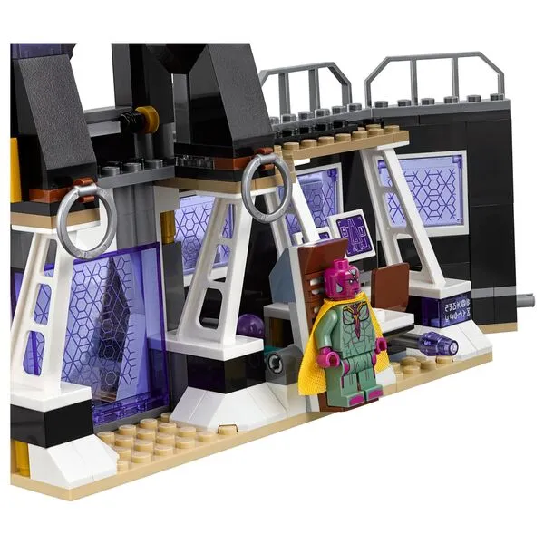 Super Heroes 76103 Атака Корвуса Глейва (Фото 6)