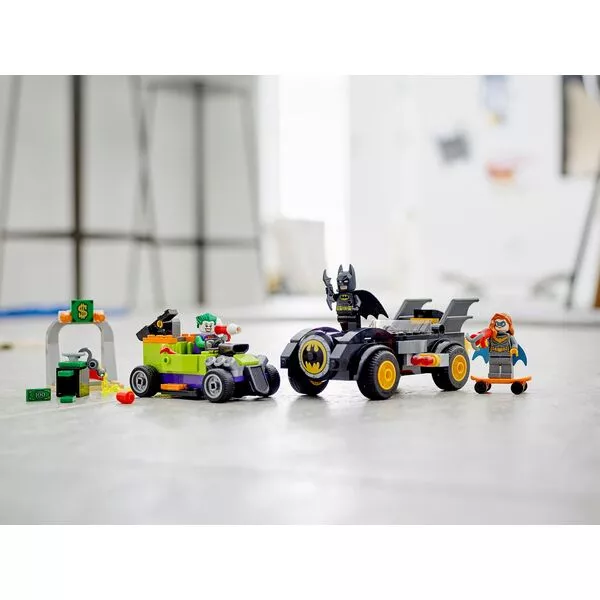 Super Heroes 76180 Бэтмен против Джокера: погоня на Бэтмобиле (Фото 5)