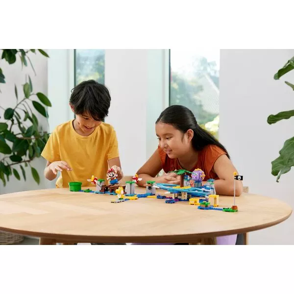 Super Mario 71400 Дополнительный набор «Пляжное веселье огромного ежа» (Фото 4)