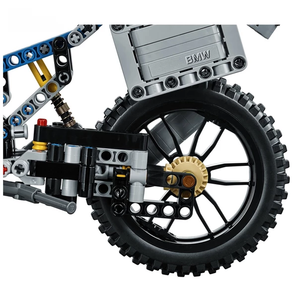 Technic 42063 Приключения на BMW R 1200 GS (Фото 6)