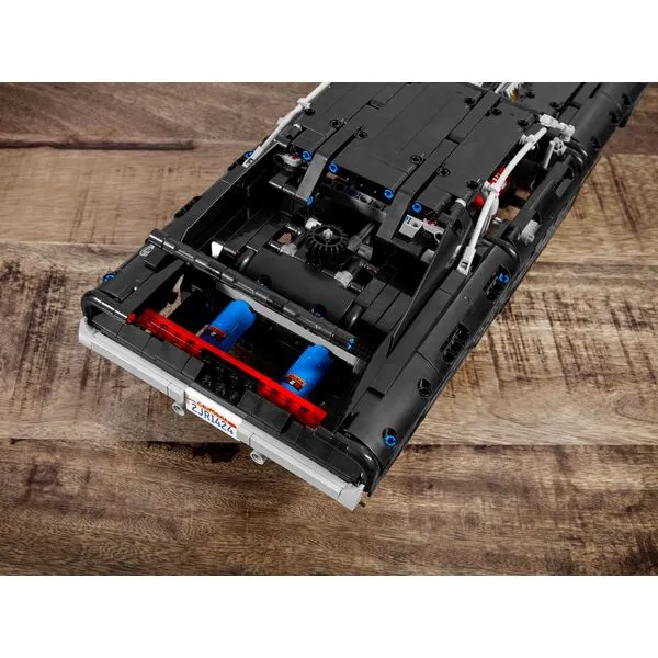 Technic 42111 Dodge Charger Доминика Торетто (Фото 8)