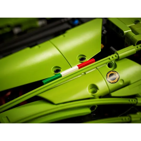Technic 42115 Lamborghini Sian FKP 37 (Фото 21)