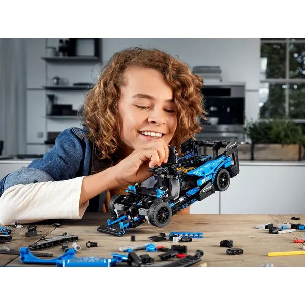 Technic 42123 McLaren Senna GTR (Фото 3)