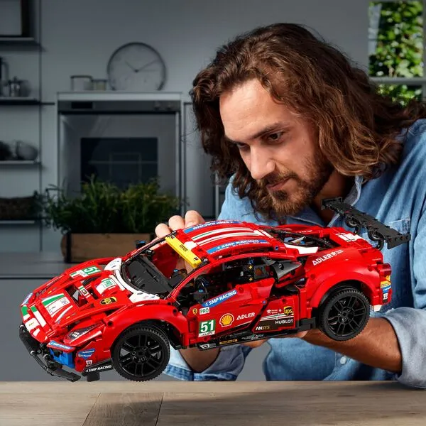 Technic 42125 Ferrari 488 GTE AF Corse #51 (Фото 3)