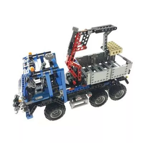 Technic 8273 Тягач-вездеход (Фото 4)