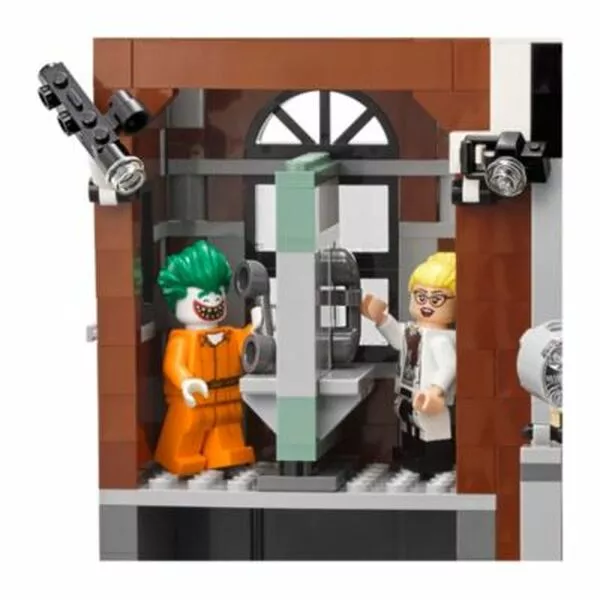The LEGO Batman Movie 70912 Лечебница Аркхэм (Фото 5)
