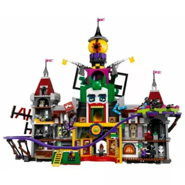 The LEGO Batman Movie 70922 Поместье Джокера (Фото 3)