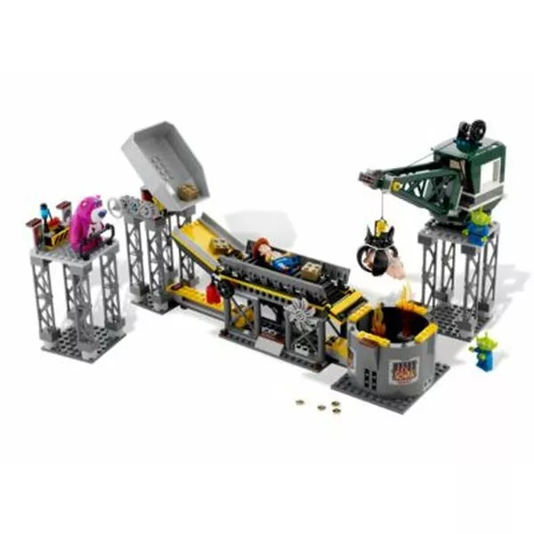 Toy Story 7596 Trash Compactor Escape (Фото 6)