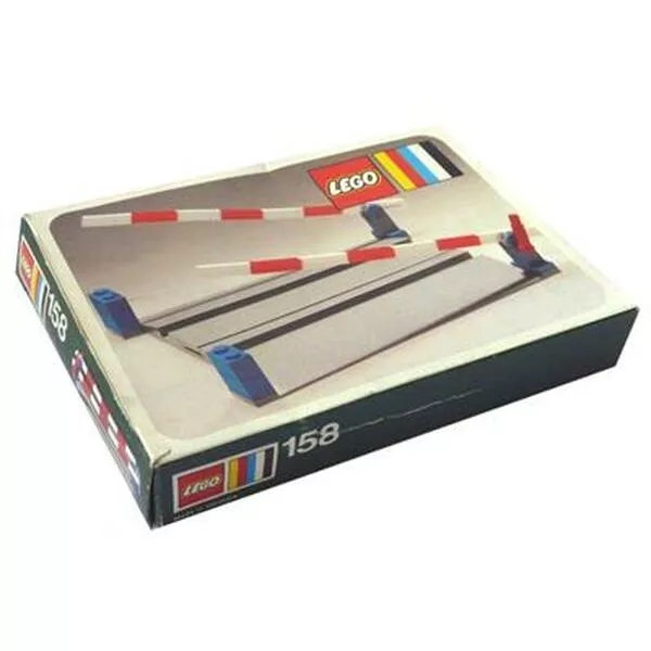 Trains 158 Railroad Crossing Gate