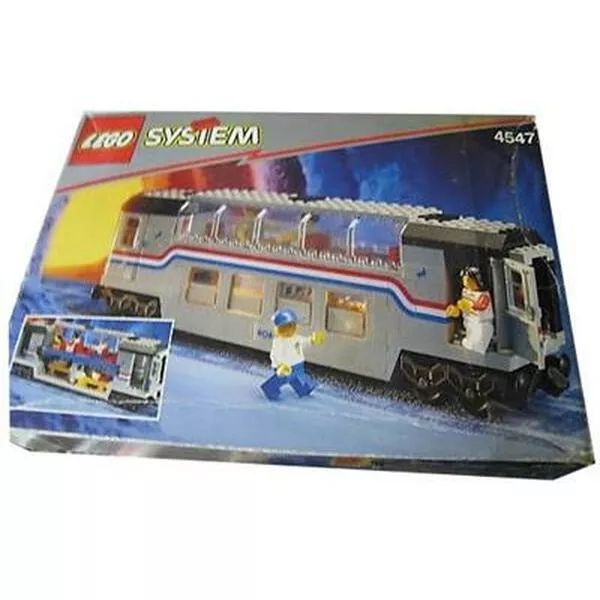 Trains 4547 Club Car