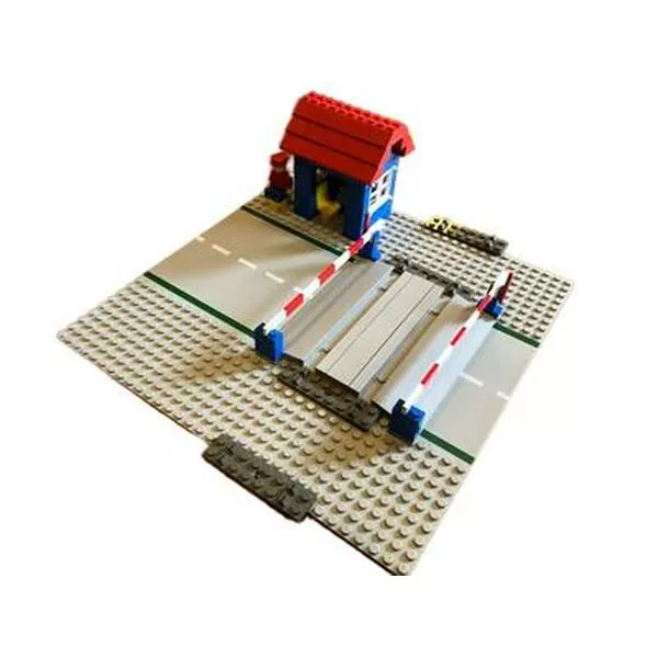 Trains 7834 Level Crossing